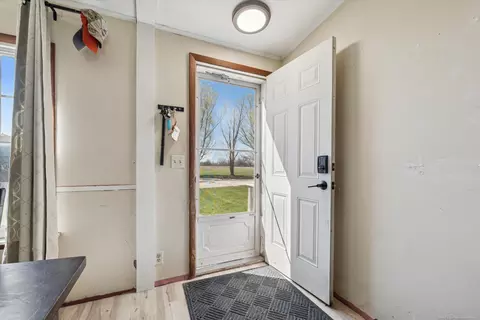 16400 Roehl, Capac, MI 48014 photo 7