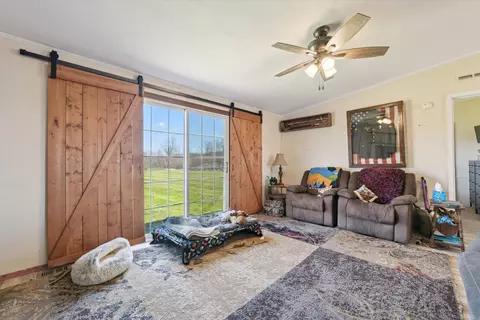 16400 Roehl, Capac, MI 48014 photo 20