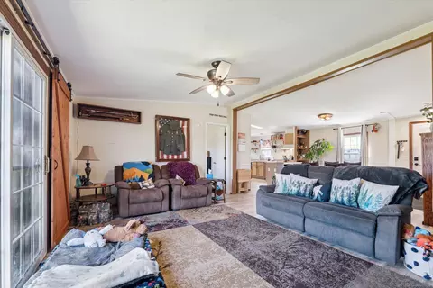 16400 Roehl, Capac, MI 48014 photo 19
