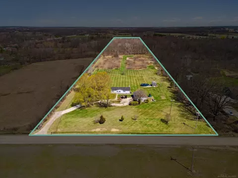 16400 Roehl, Capac, MI 48014 photo 55