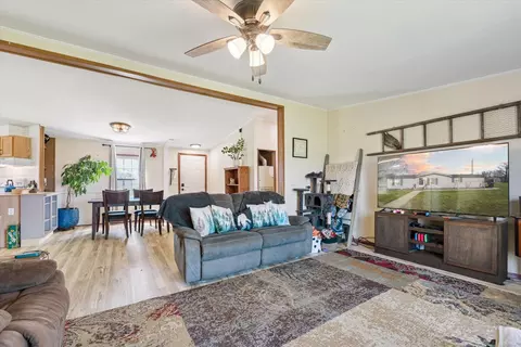 16400 Roehl, Capac, MI 48014 photo 18