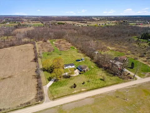 16400 Roehl, Capac, MI 48014 photo 54