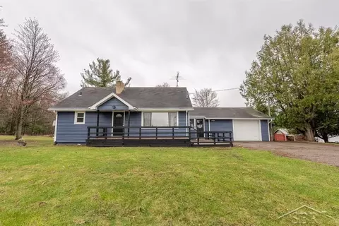 5125 W Michigan 61, Gladwin, MI 48624