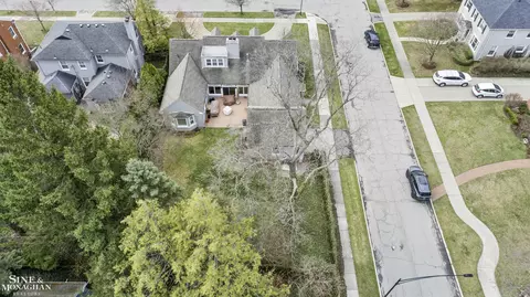 View/Area - 90 Stanton, Grosse Pointe Farms, MI 48236 photo 2 of 4