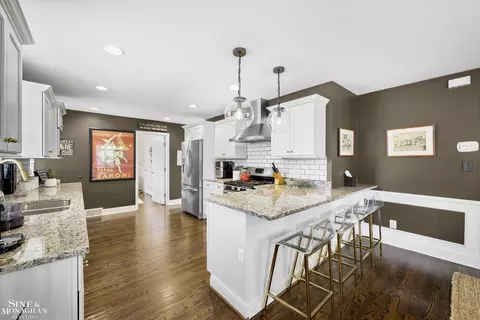 Kitchen - 90 Stanton, Grosse Pointe Farms, MI 48236 photo 1 of 4