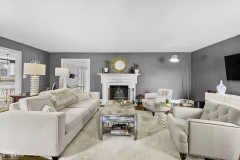 Living - 90 Stanton, Grosse Pointe Farms, MI 48236 photo 1 of 4