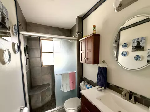 Bath - 2775 Lakeshore, Gladwin, MI 48624 photo 1 of 5