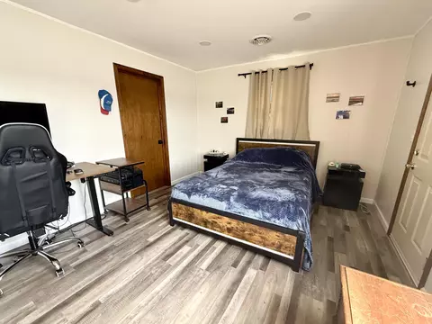 Bedroom - 2775 Lakeshore, Gladwin, MI 48624 photo 2 of 12