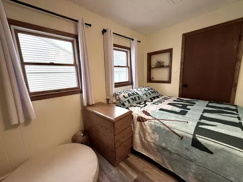 Bedroom - 2775 Lakeshore, Gladwin, MI 48624 photo 11 of 12
