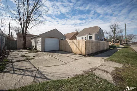 11480 E Outer, Detroit, MI 48224 photo 5