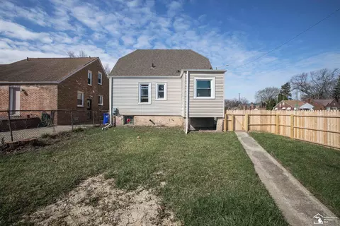 11480 E Outer, Detroit, MI 48224 photo 6