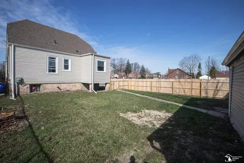 11480 E Outer, Detroit, MI 48224 photo 7
