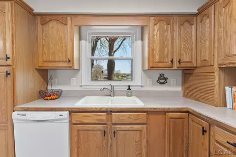Kitchen - 2911 Prairie, Adrian, MI 49221 photo 4 of 6