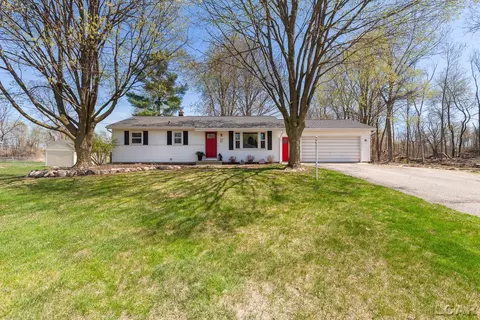 Exterior - 2911 Prairie, Adrian, MI 49221 photo 6 of 8