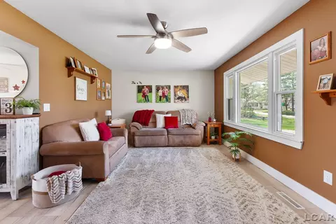 Living - 2911 Prairie, Adrian, MI 49221 photo 3 of 3