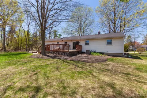 Exterior - 2911 Prairie, Adrian, MI 49221 photo 5 of 8