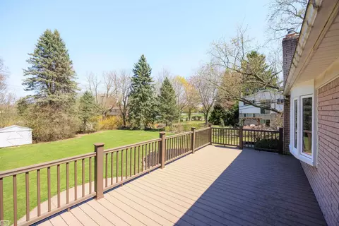 Exterior - 6969 Clock Gate, Troy, MI 48098 photo 4 of 11