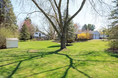 Exterior - 6969 Clock Gate, Troy, MI 48098 photo 8 of 11