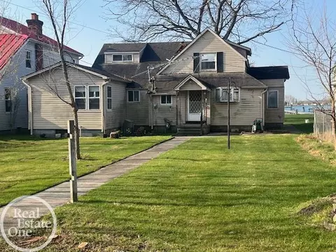 5109 Pointe Tremble, Algonac, MI 48001