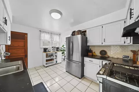 Kitchen - 406 E Third, Monroe, MI 48161 photo 1 of 3