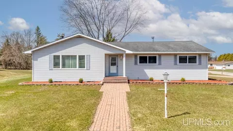 601 Kennedy, Iron Mountain, MI 49801