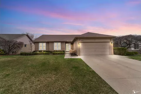 33252 Mazara, Fraser, MI 48026