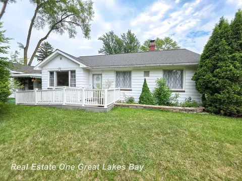 1520 Coolidge, Saginaw, MI 48638