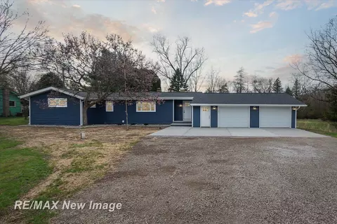 1604 S M52, Owosso, MI 48867