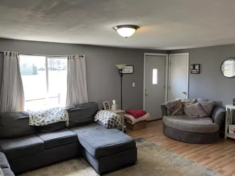 Living - 103 E Ohio, Farwell, MI 48622 photo 2 of 2