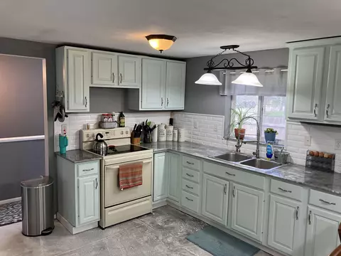 Kitchen - 103 E Ohio, Farwell, MI 48622 photo 1 of 2
