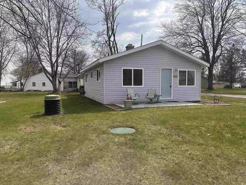 2117 W Lakeview, Standish, MI 48658