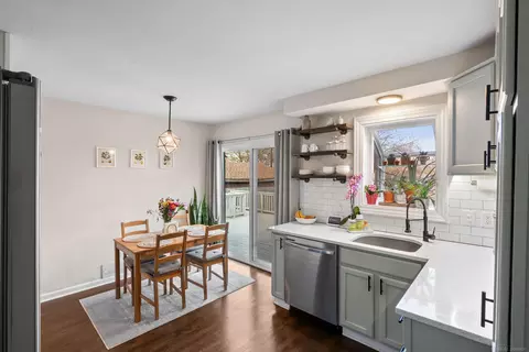 Kitchen - 233 Pare, Clawson, MI 48017 photo 2 of 4