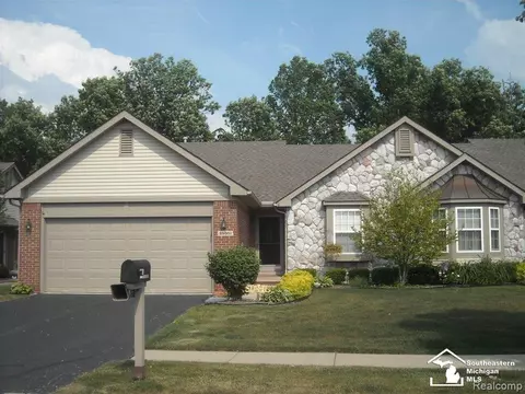 25351 Tara, Flat Rock, MI 48134