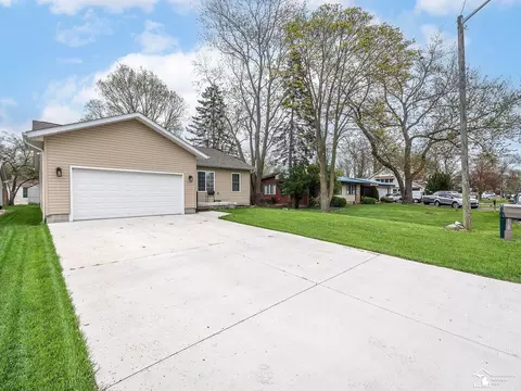 Exterior - 3271 Seminole, Monroe, MI 48162 photo 6 of 6