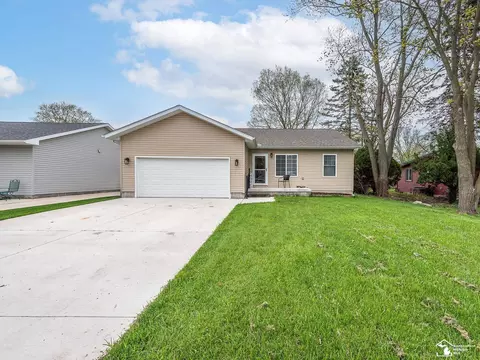 Exterior - 3271 Seminole, Monroe, MI 48162 photo 5 of 6