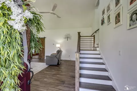 Entry Way - 6688 Keithcrest, Temperance, MI 48182 photo 1 of 7