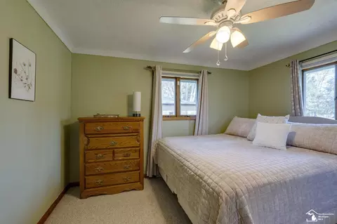 Bedroom - 6688 Keithcrest, Temperance, MI 48182 photo 7 of 8