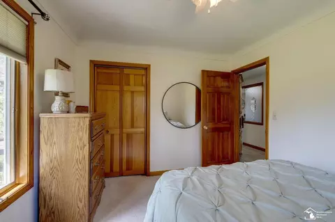 Bedroom - 6688 Keithcrest, Temperance, MI 48182 photo 6 of 8