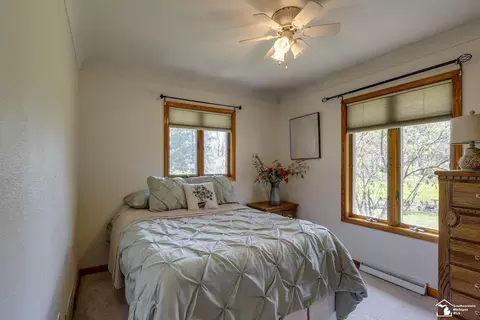 Bedroom - 6688 Keithcrest, Temperance, MI 48182 photo 5 of 8