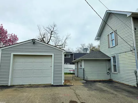 Exterior - 303 N 5th, Saint Clair, MI 48079 photo 4 of 4