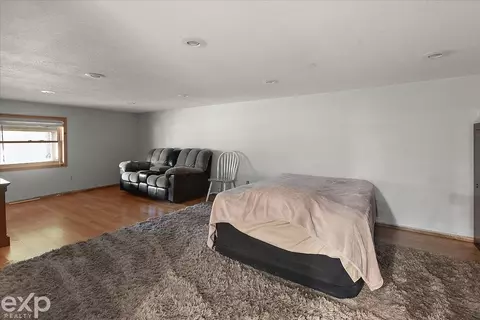 Bedroom - 1077 Pineway, Gladwin, MI 48624 photo 8 of 8