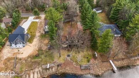 View/Area - 1077 Pineway, Gladwin, MI 48624 photo 6 of 10