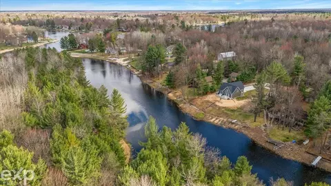 View/Area - 1077 Pineway, Gladwin, MI 48624 photo 7 of 10