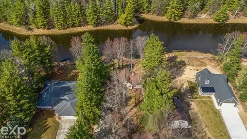 View/Area - 1077 Pineway, Gladwin, MI 48624 photo 10 of 10