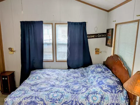 Bedroom - 965 Tyrrell, Bancroft, MI 48414 photo 2 of 3