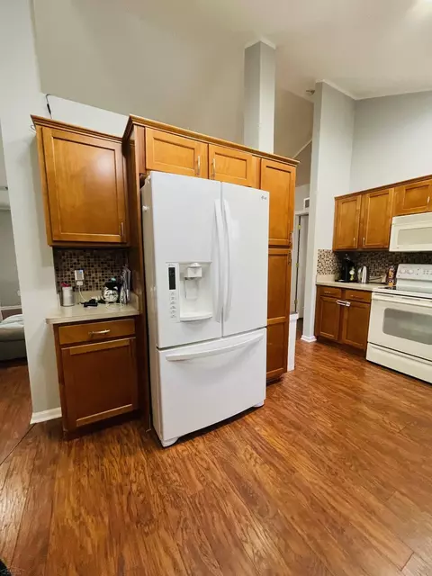 21083 Cooper, Macomb, MI 48044 photo 14