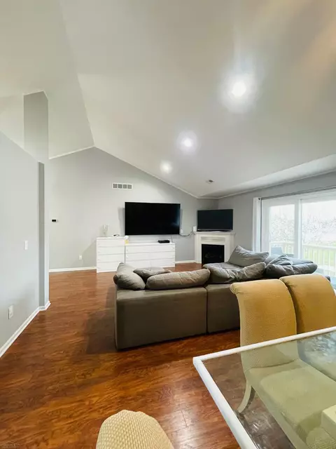 21083 Cooper, Macomb, MI 48044 photo 11