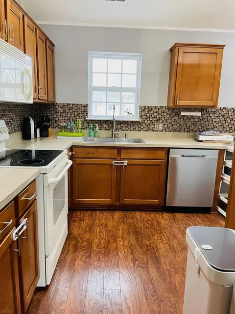 21083 Cooper, Macomb, MI 48044 photo 13