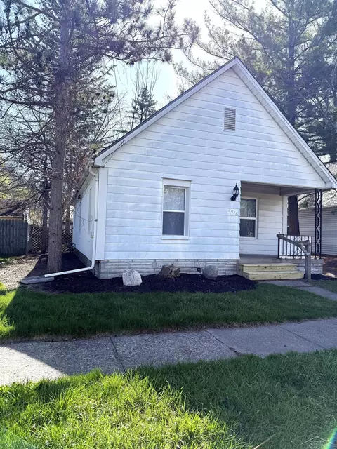2418 S Niagara, Saginaw, MI 48602