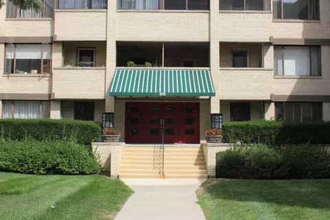 915 E Ct #206, Flint, MI 48503